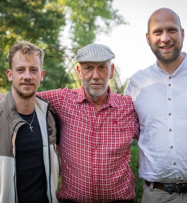Elias, Rainer und Christian von der Allgäuer Wanderimkerei