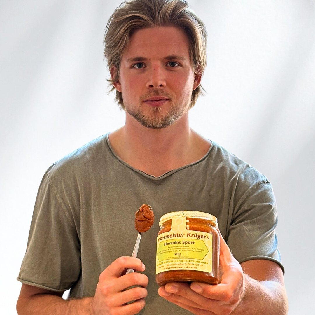 Moritz Wirth, Profi-Eishockeyspieler, Testimonial für Hercules Sport von der Allgäuer Wanderimkerei